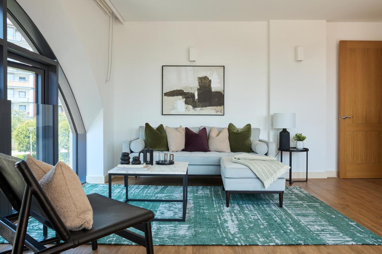 Kew Bridge By Viridian Apartments Bagian luar foto