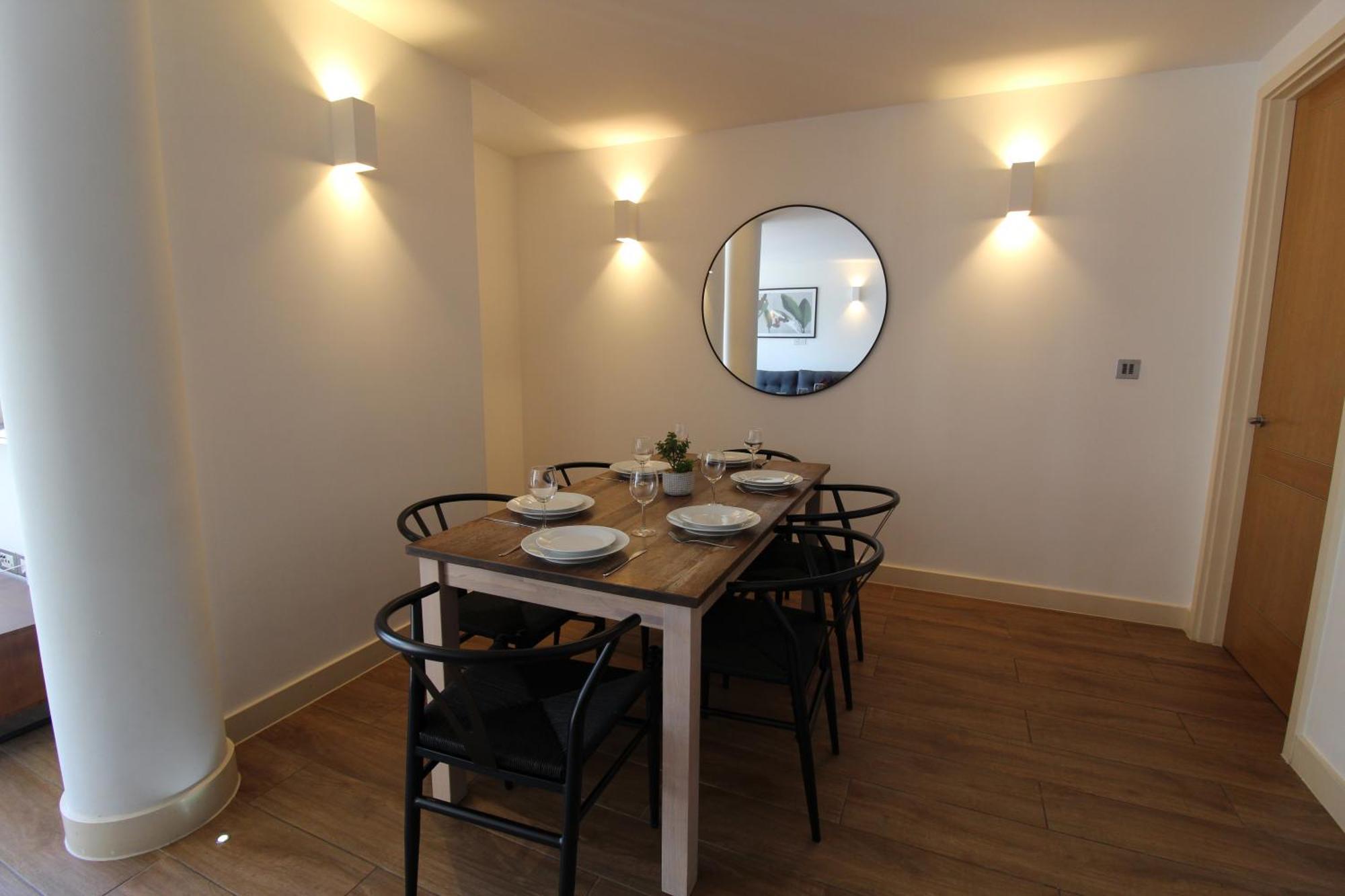 Kew Bridge By Viridian Apartments Bagian luar foto