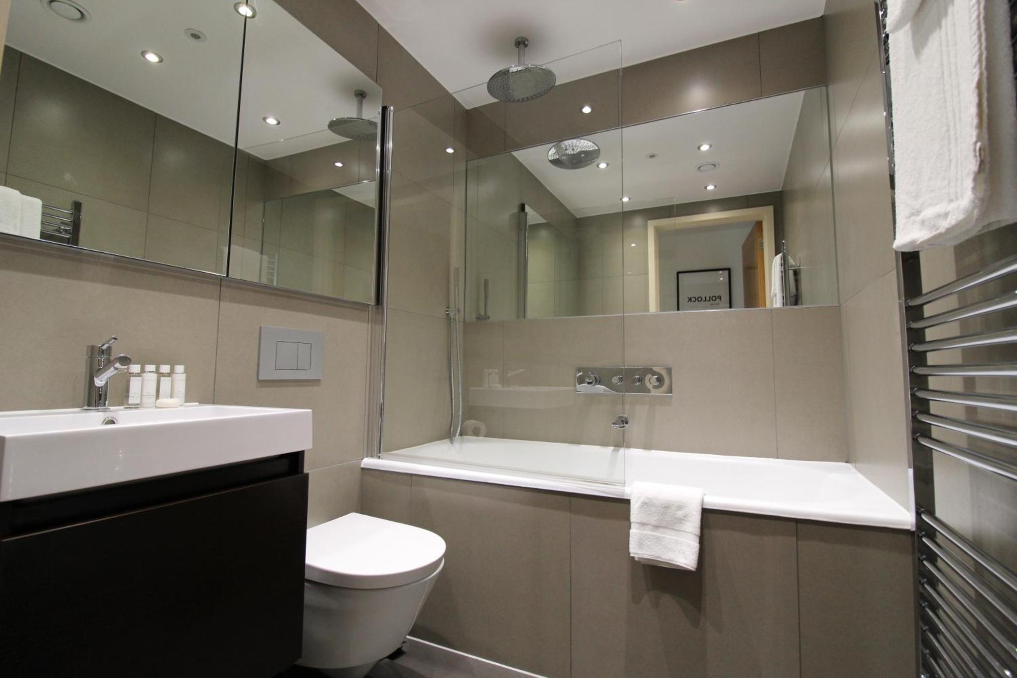 Kew Bridge By Viridian Apartments Bagian luar foto