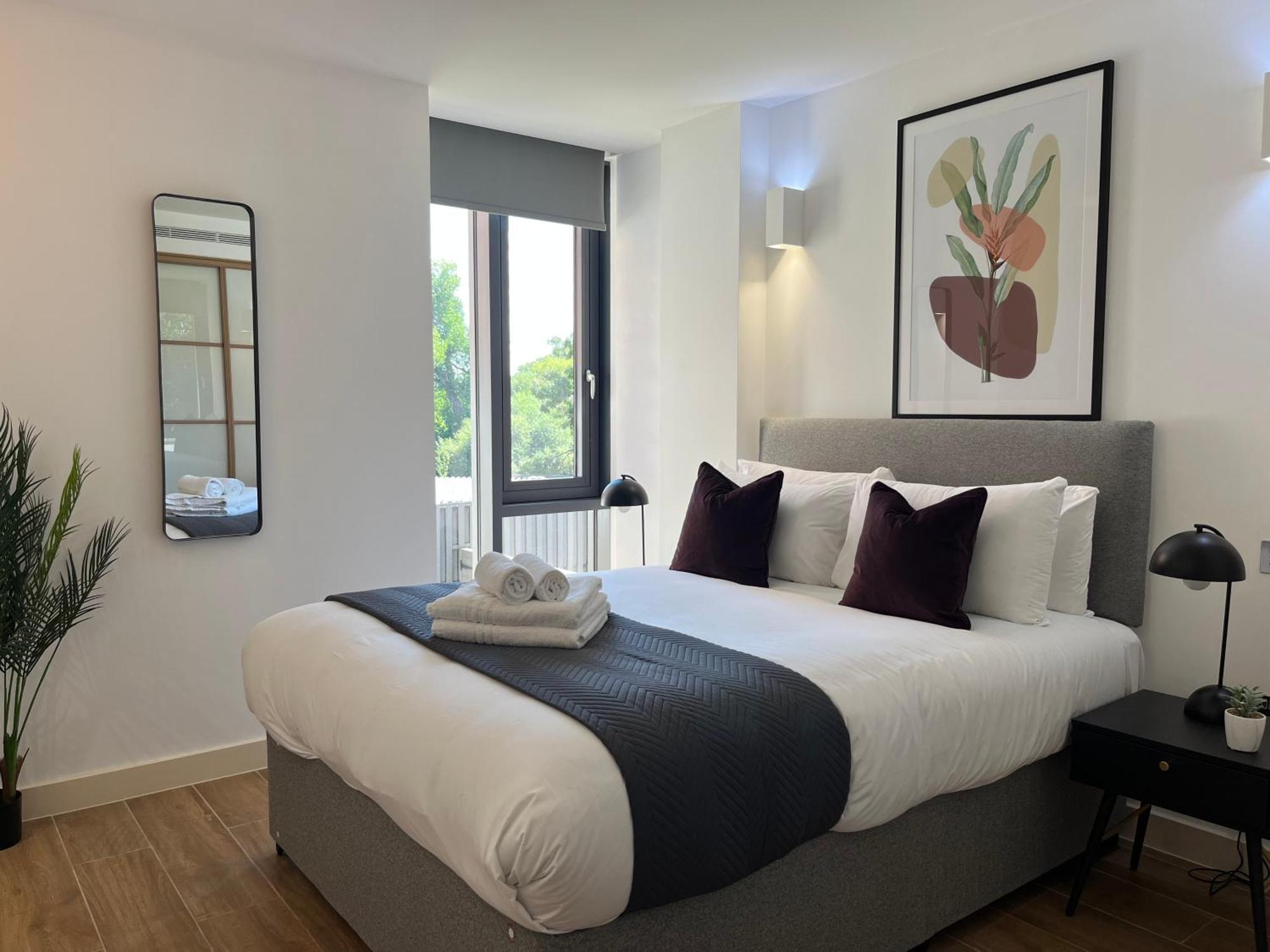 Kew Bridge By Viridian Apartments Bagian luar foto