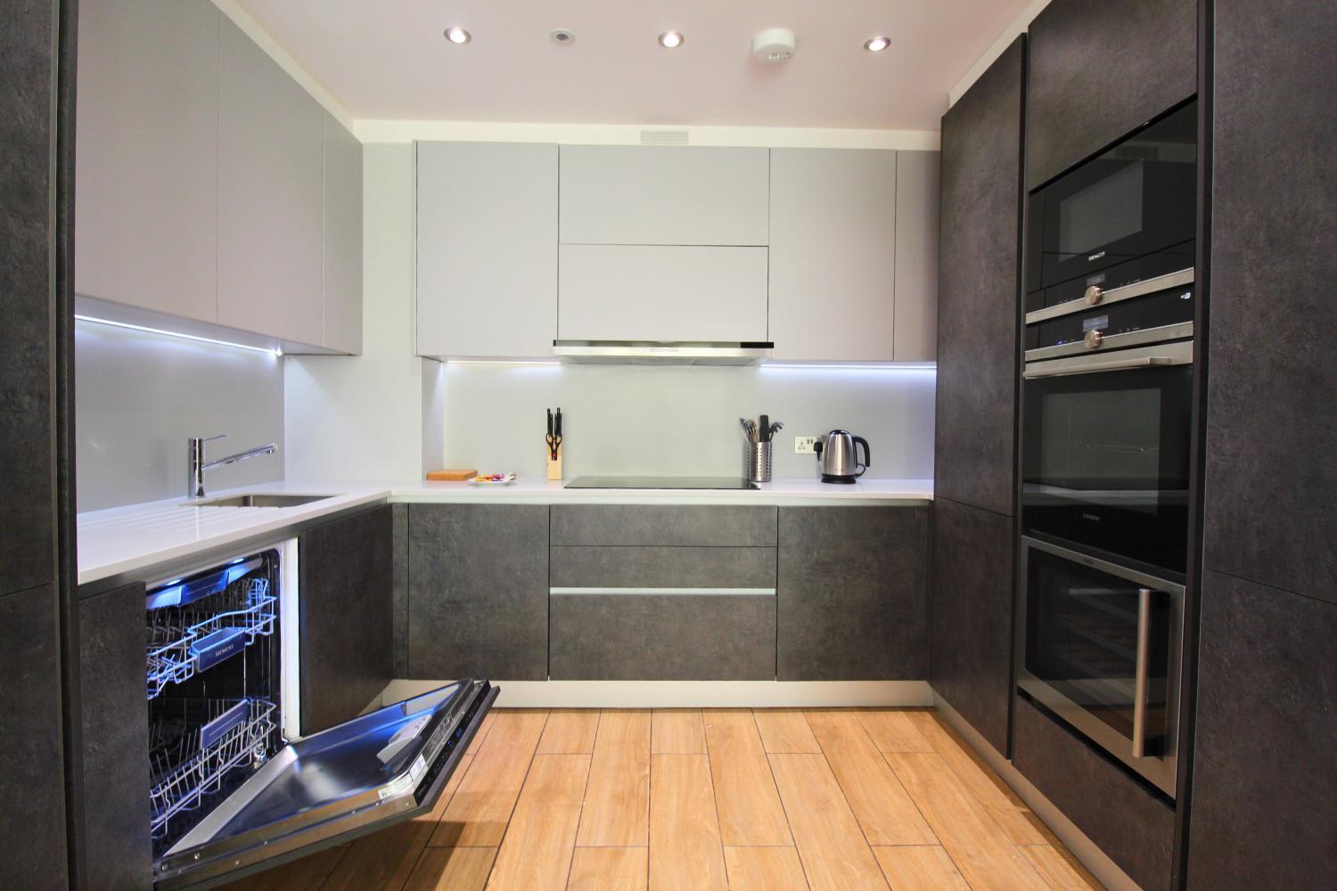 Kew Bridge By Viridian Apartments Bagian luar foto