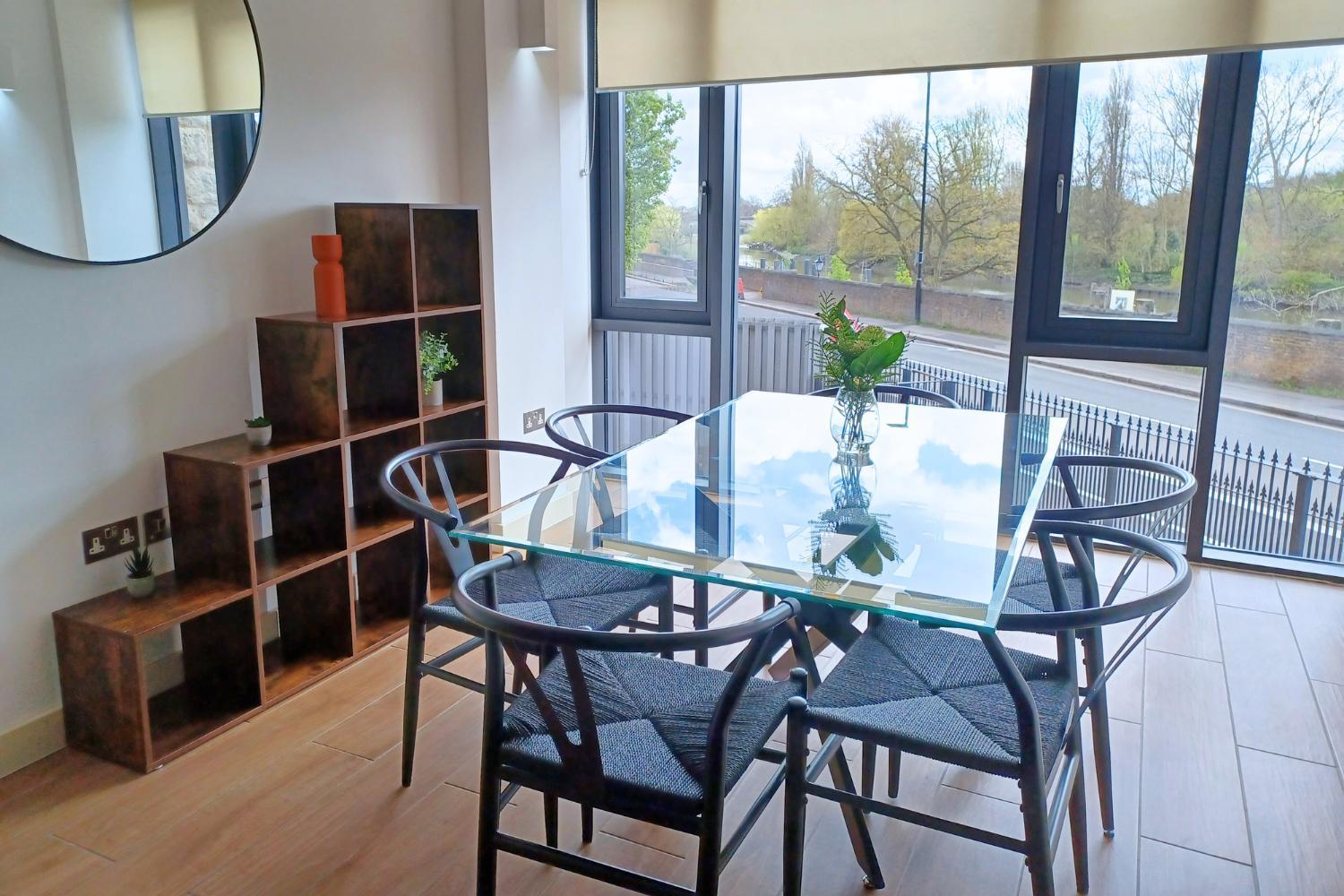 Kew Bridge By Viridian Apartments Bagian luar foto