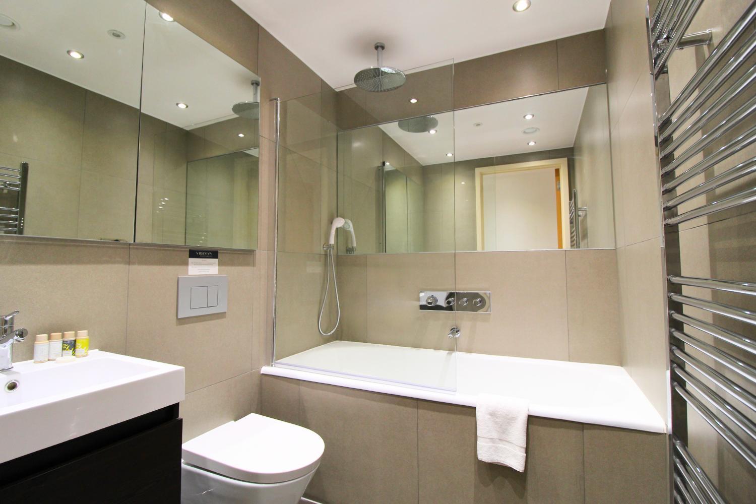 Kew Bridge By Viridian Apartments Bagian luar foto