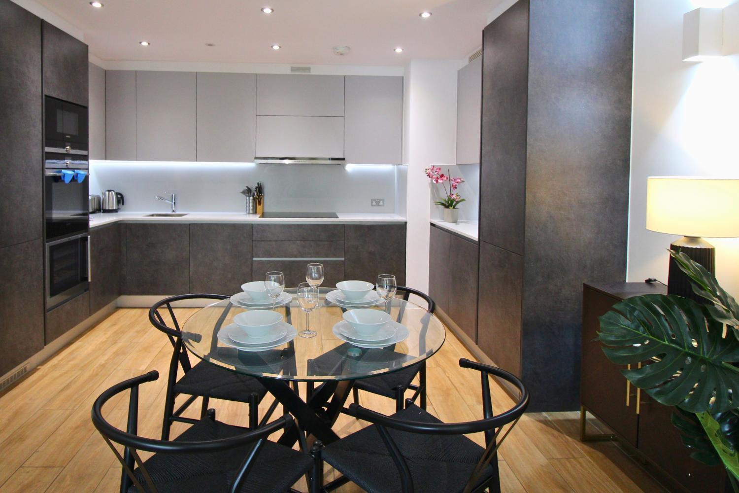 Kew Bridge By Viridian Apartments Bagian luar foto
